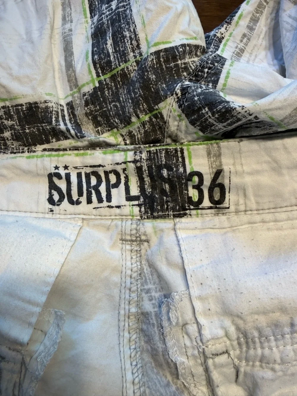 VTG Surplus Men’s Striped Plaid Cargo Shorts SZ 36 Black White Grunge 90s Casual